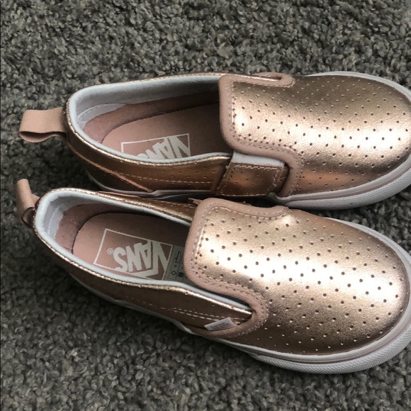 TODDLER Rose Gold Slide On Vans size 9 - Picture 3 of 4